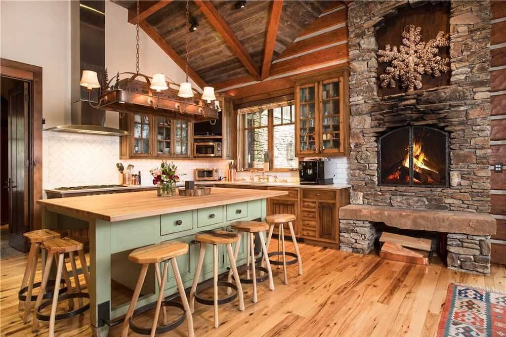 Photo of Livingroom in Granite Ridge