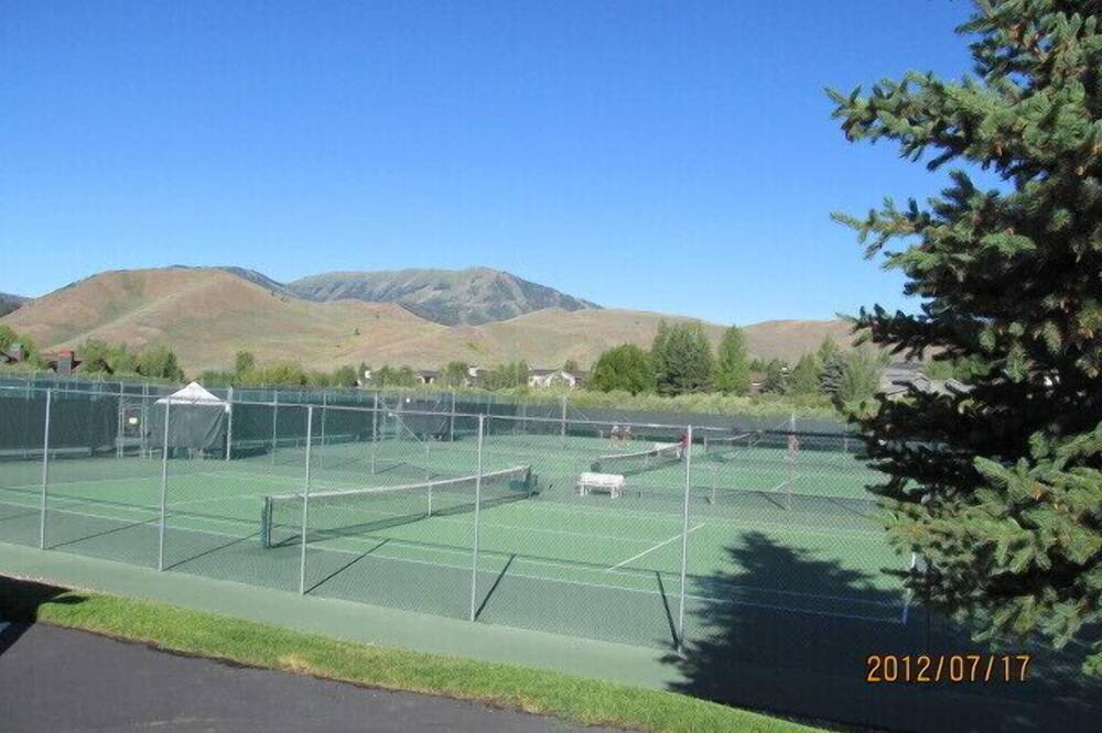 Photo of Others in Elkhorn Village
