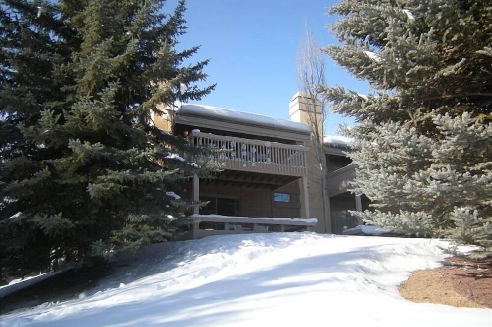 Photo of Others in Elkhorn Village