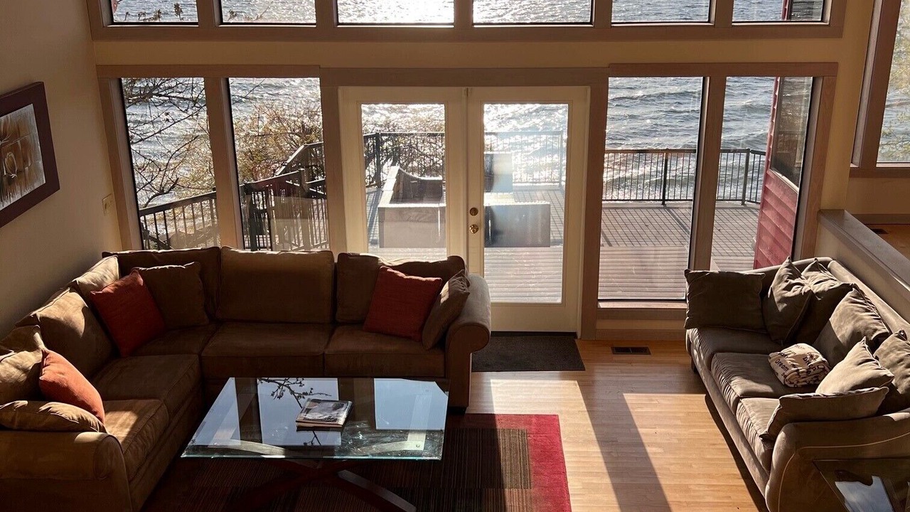 Photo of Livingroom in Seahurst