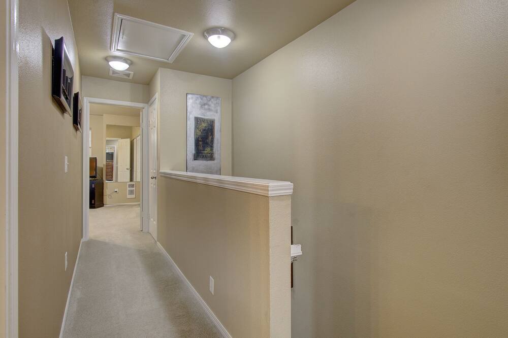 Photo of Others in Columbia Way