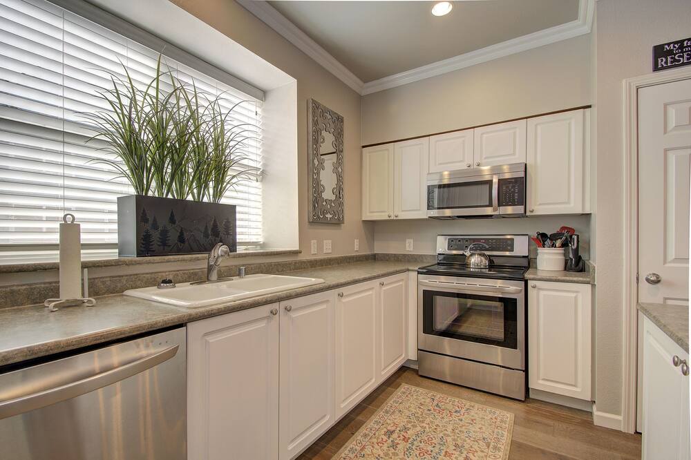 Photo of Kitchen in Columbia Way