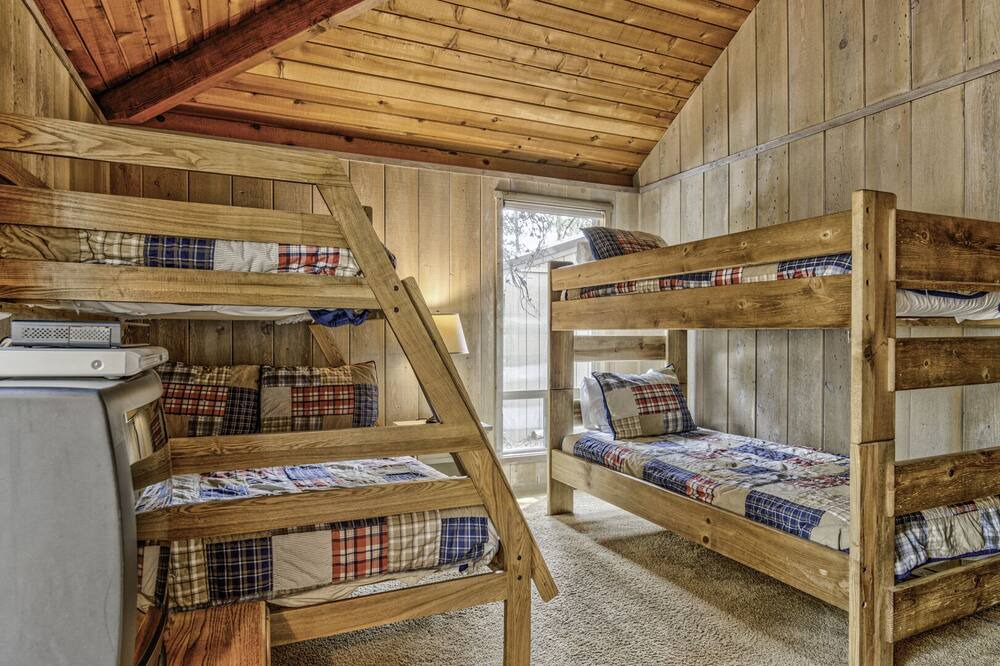 Photo of Bedroom in Sunriver