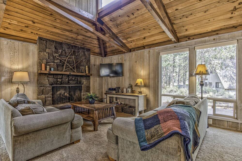 Photo of Livingroom in Sunriver