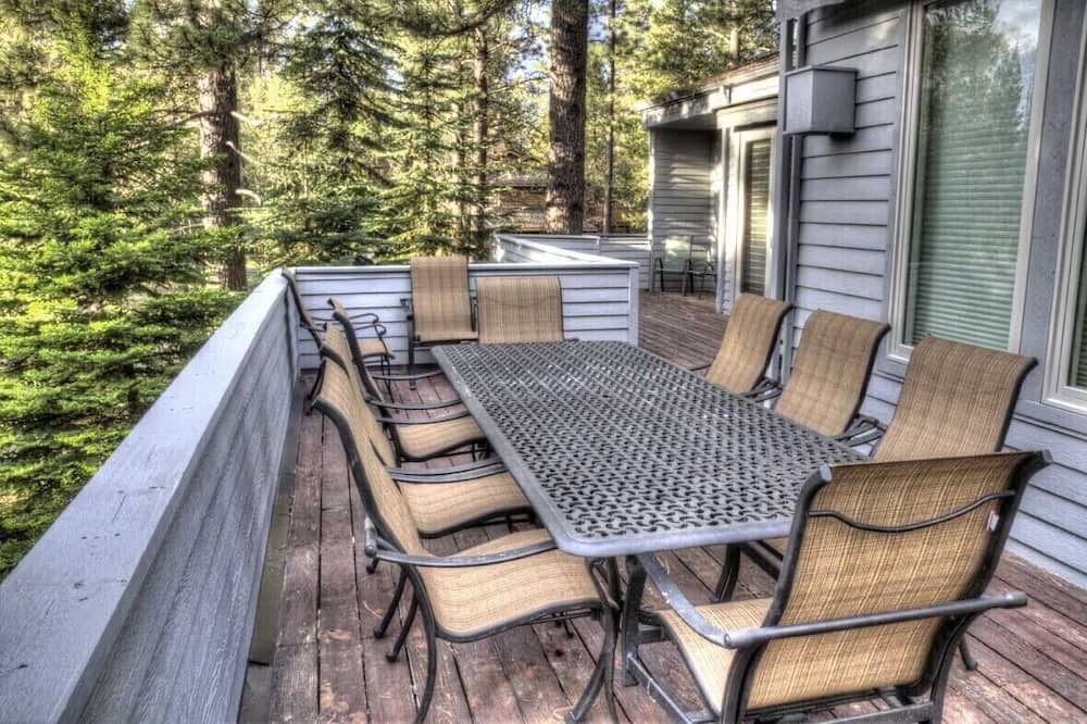 Photo of Patio Balcony in Sunriver