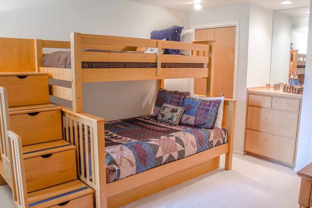 Photo of Bedroom in Sunriver