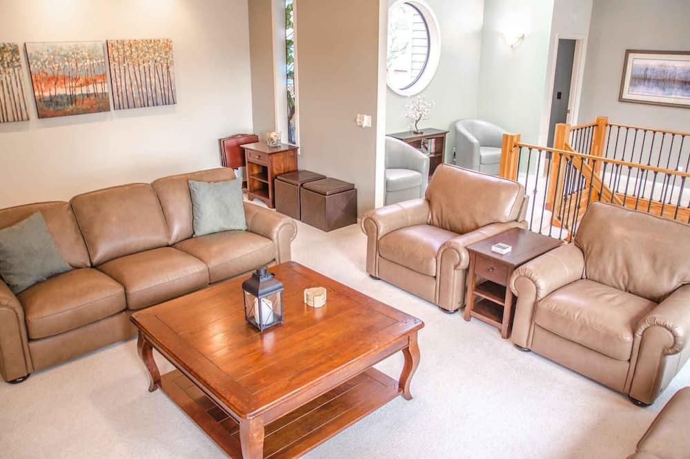 Photo of Livingroom in Sunriver