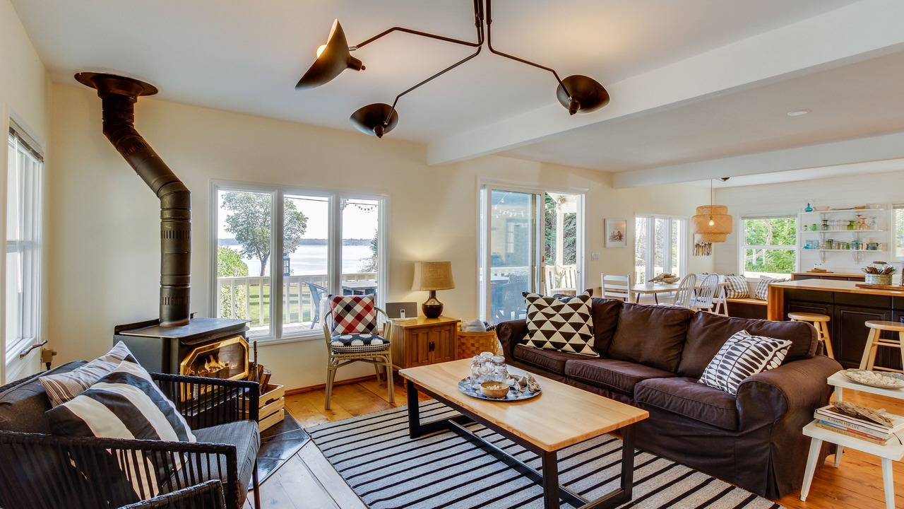 Photo of Livingroom in Port Ludlow