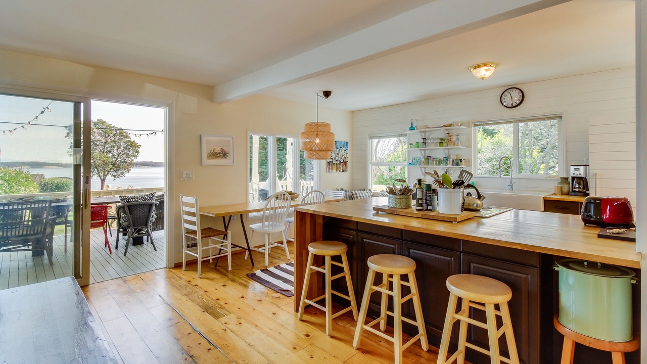 Photo of Kitchen in Port Ludlow