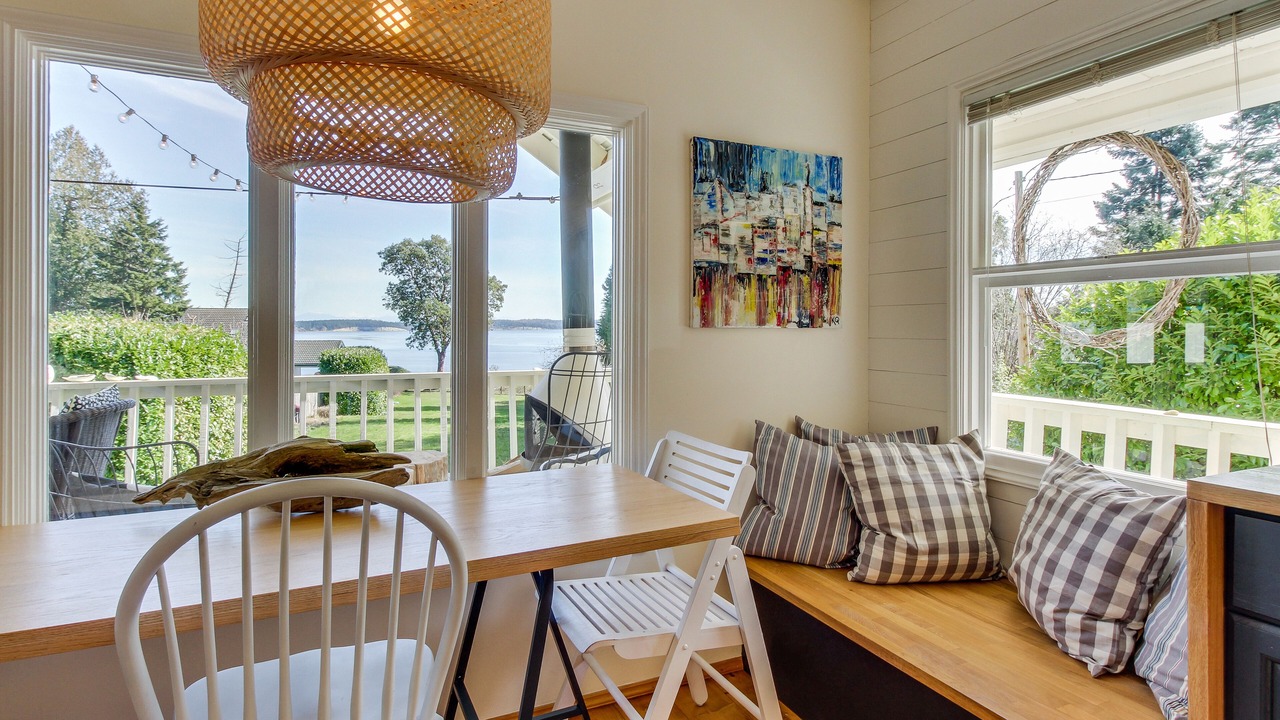 Photo of Livingroom in Port Ludlow