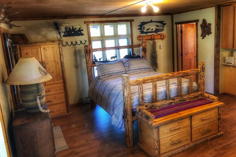 Photo of Bedroom in Idaho City