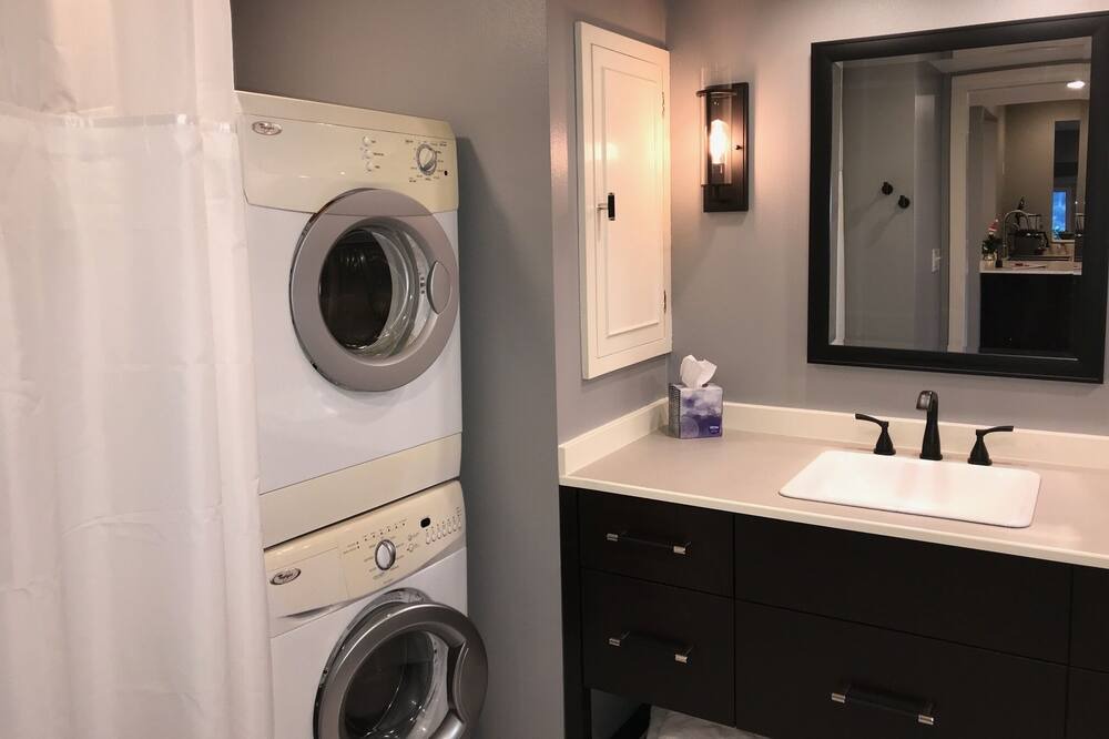 Photo of Bathroom in Lakewood