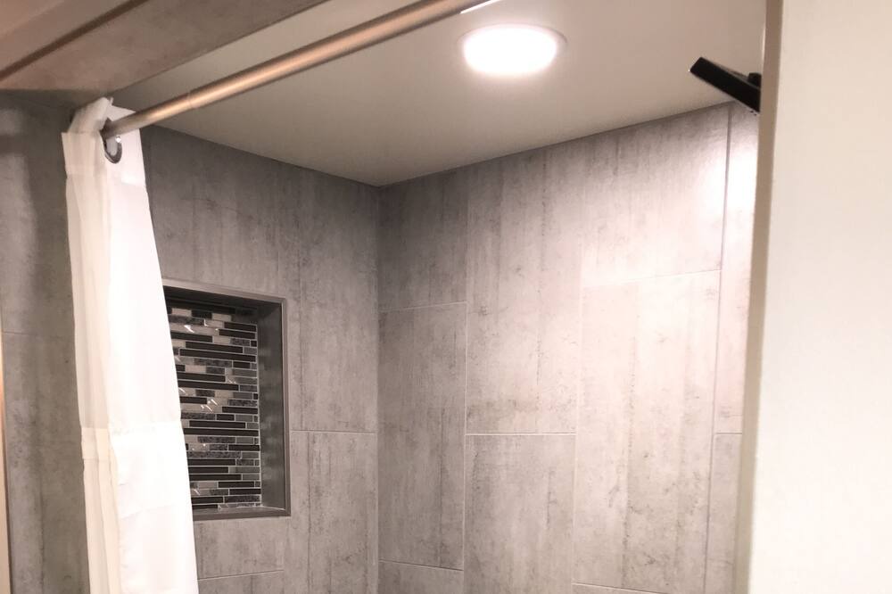 Photo of Bathroom in Lakewood