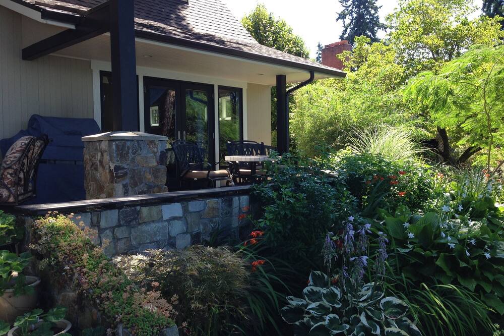 Photo of Outdoor in Lakewood
