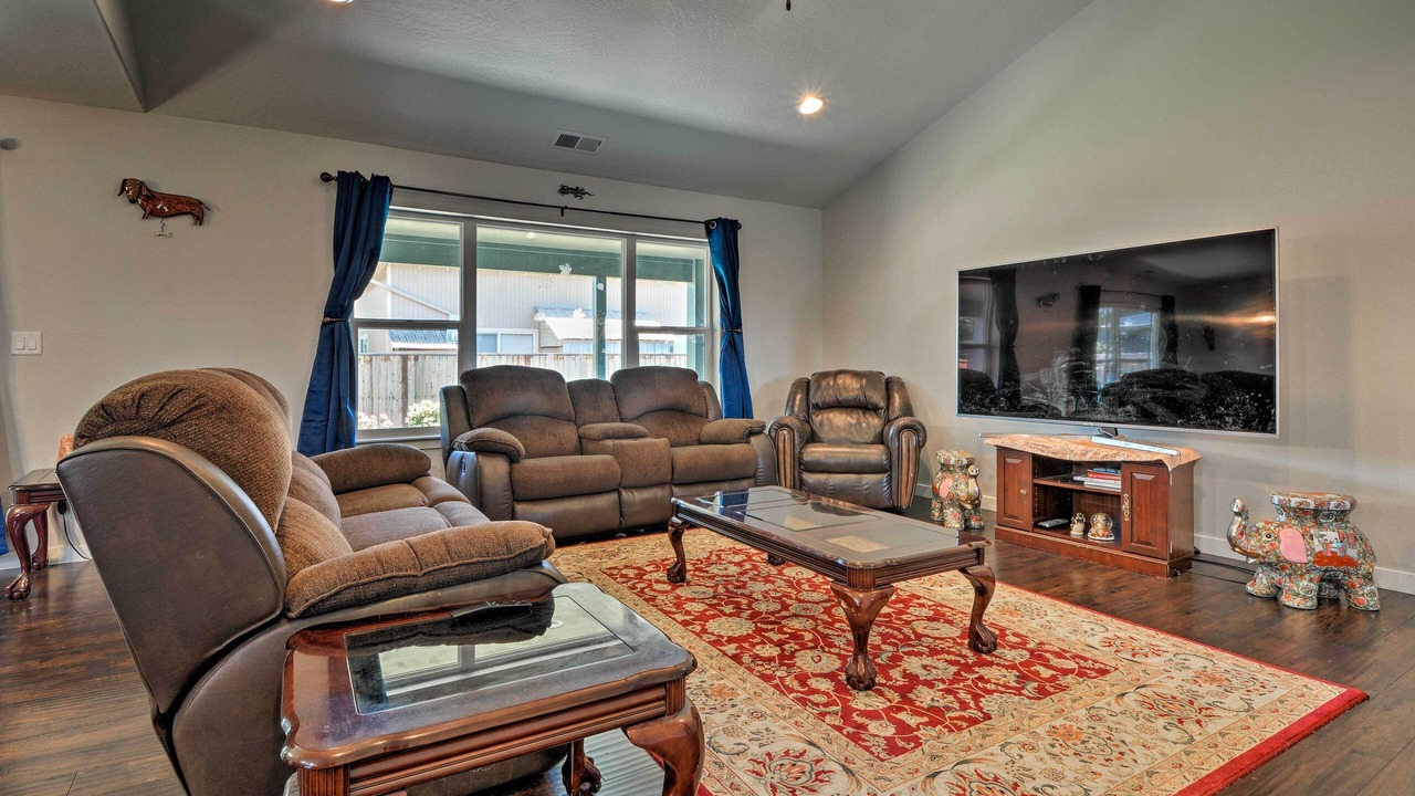 Photo of Livingroom in Medford