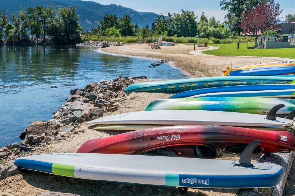 Photo of Others in Sandpoint