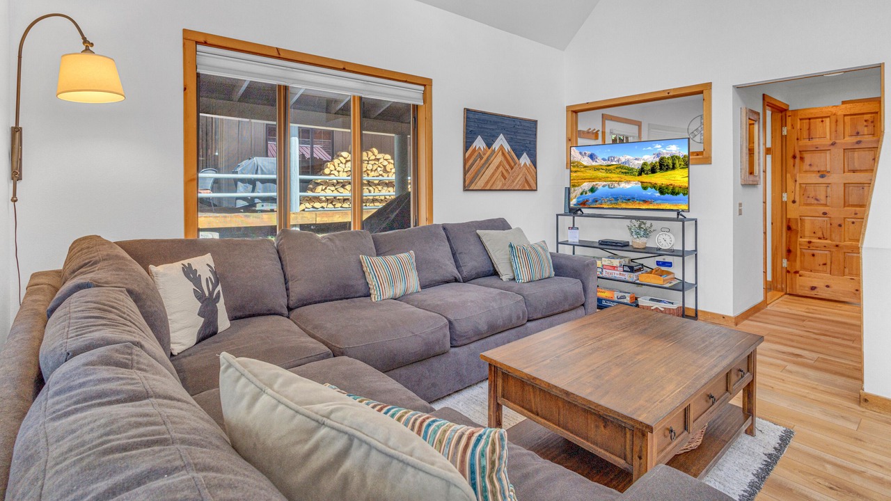 Photo of Livingroom in Sunriver