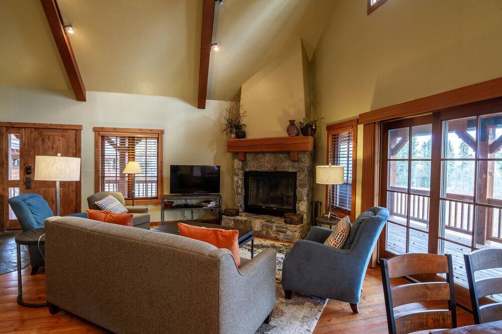 Photo of Livingroom in Tamarack