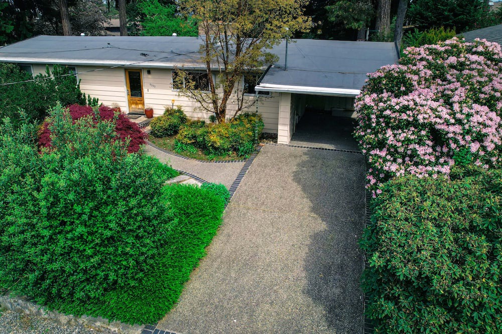 Photo of Outdoor in Mercer Island