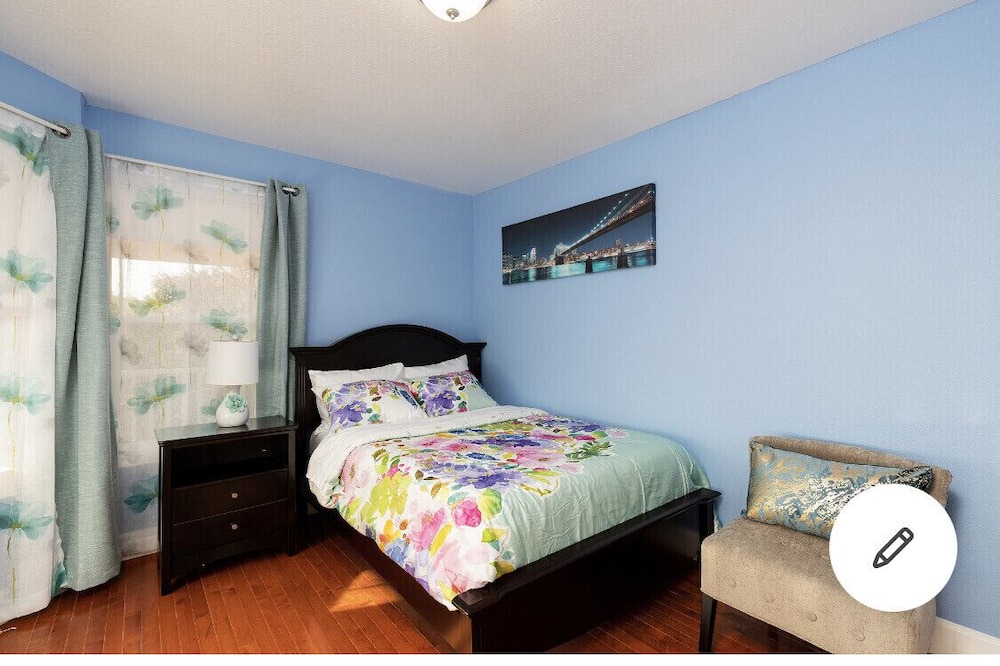Photo of Bedroom in Happy Valley