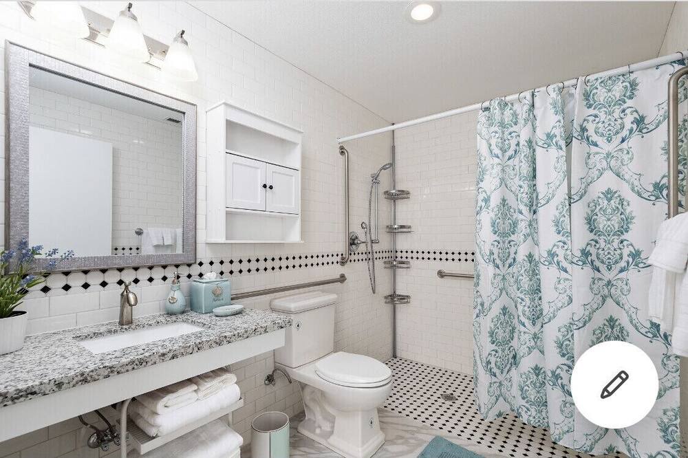 Photo of Bathroom in Happy Valley