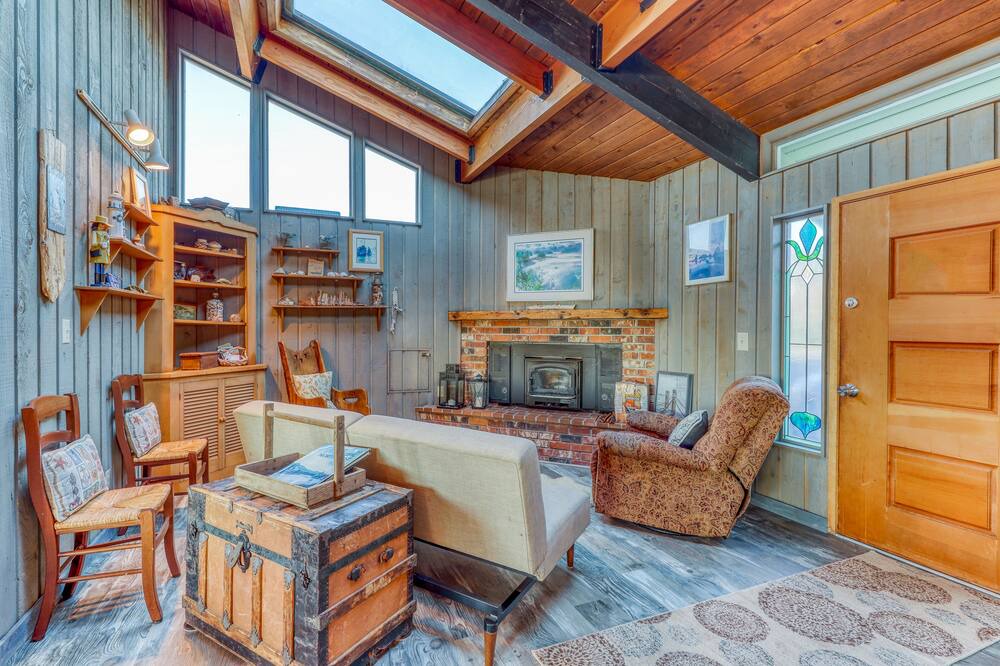 Photo of Livingroom in Clinton