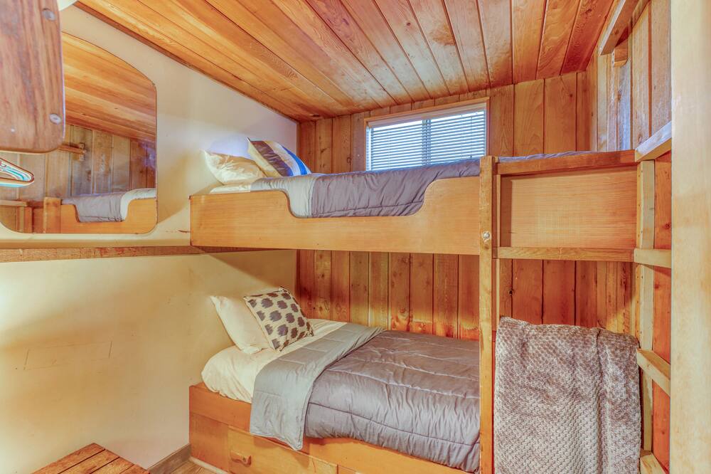 Photo of Bedroom in Clinton