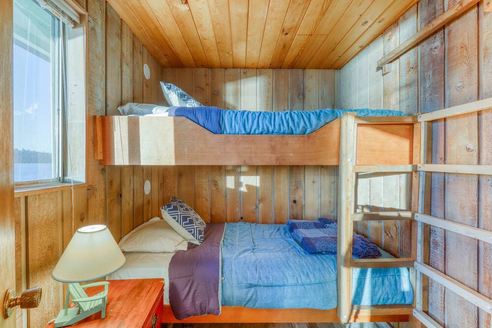 Photo of Bedroom in Clinton