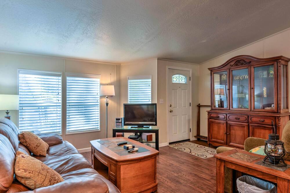 Photo of Livingroom in Chiloquin