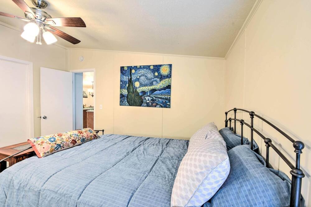 Photo of Bedroom in Chiloquin
