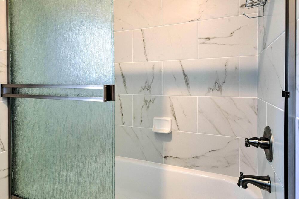 Photo of Bathroom in Chiloquin