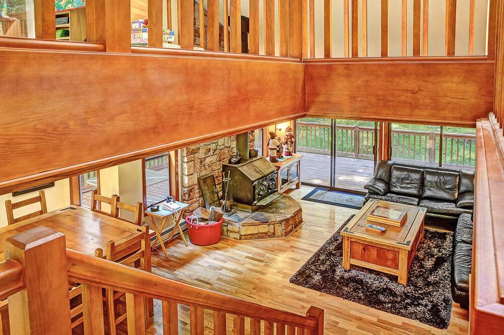 Photo of Livingroom in Enumclaw