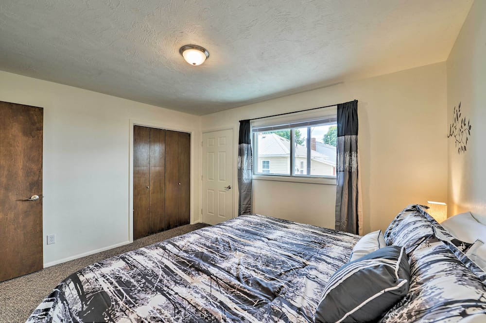 Photo of Bedroom in Rigby