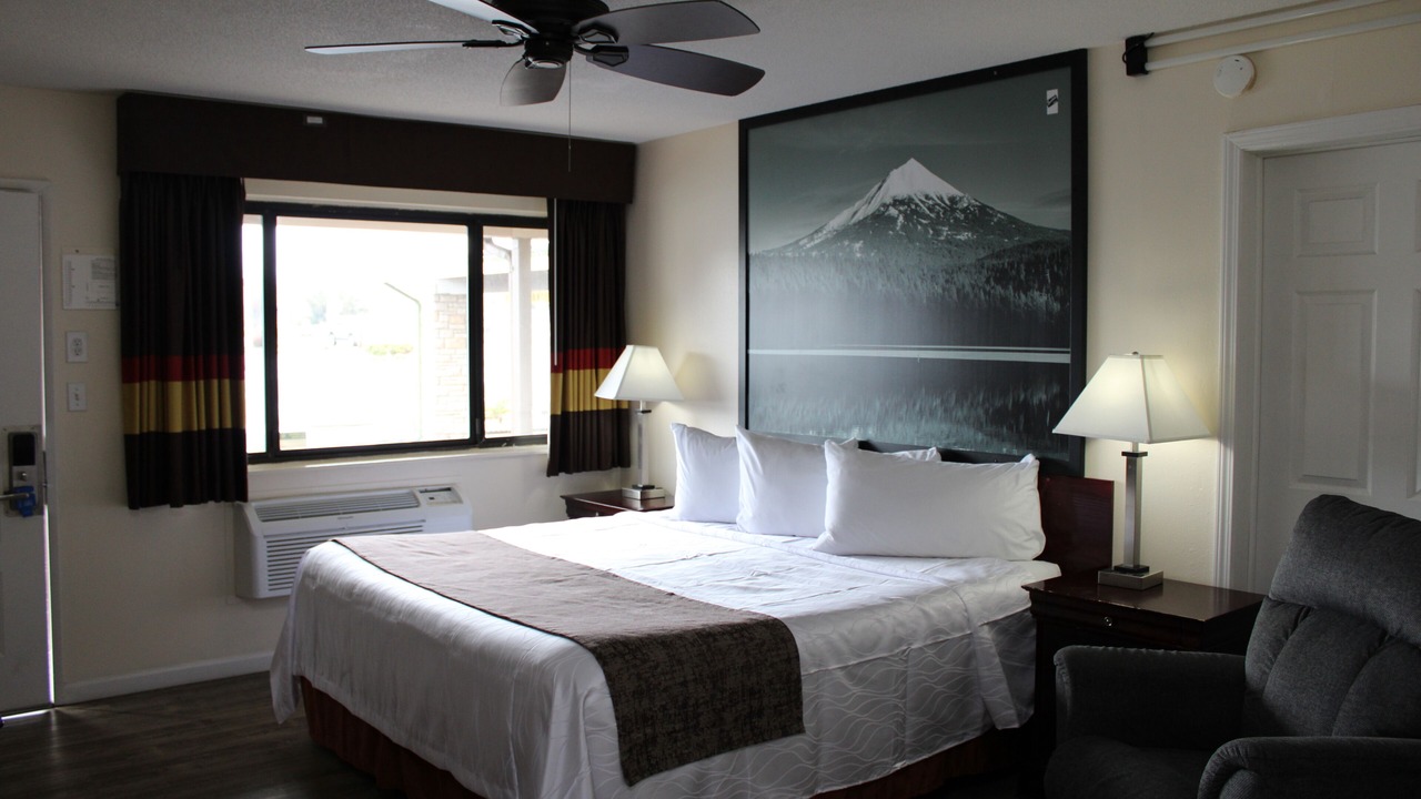 Photo of Bedroom in Ashland