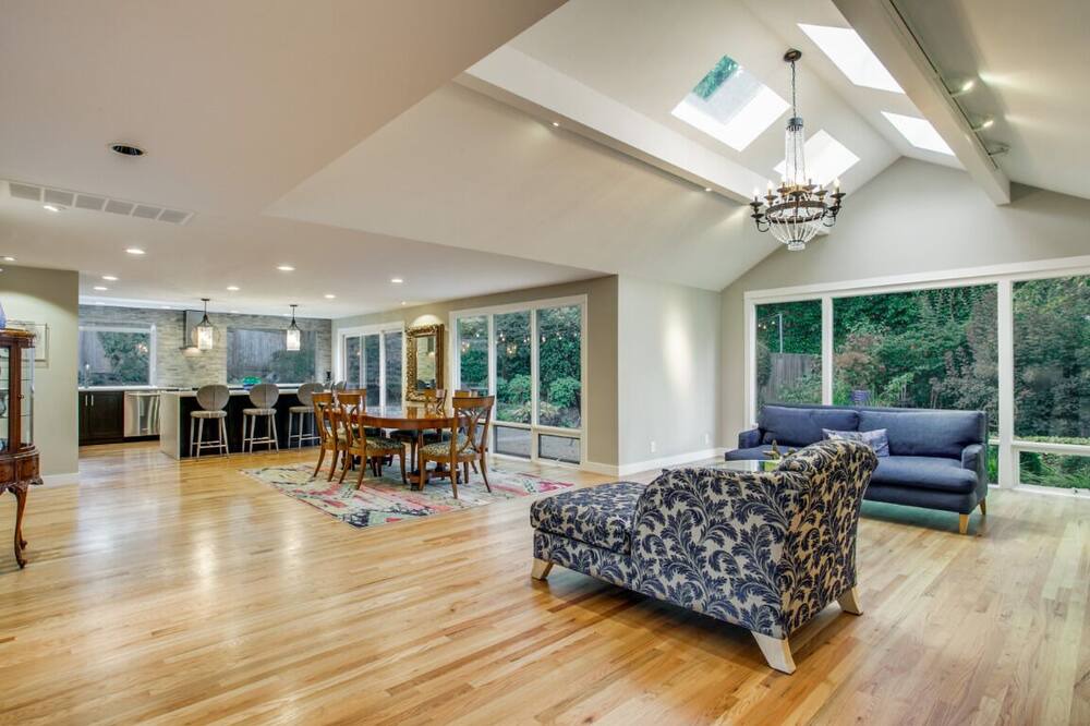Photo of Livingroom in Mercer Island