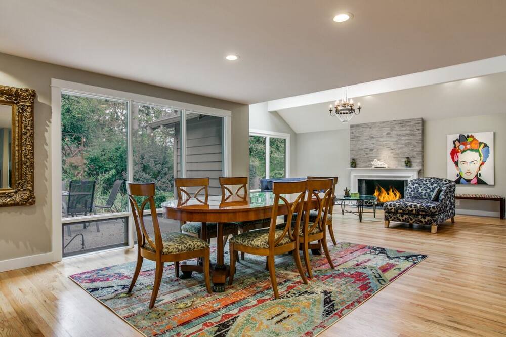 Photo of Livingroom in Mercer Island