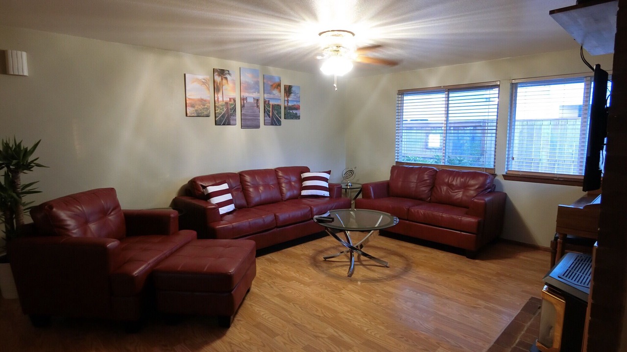 Photo of Livingroom in Albany
