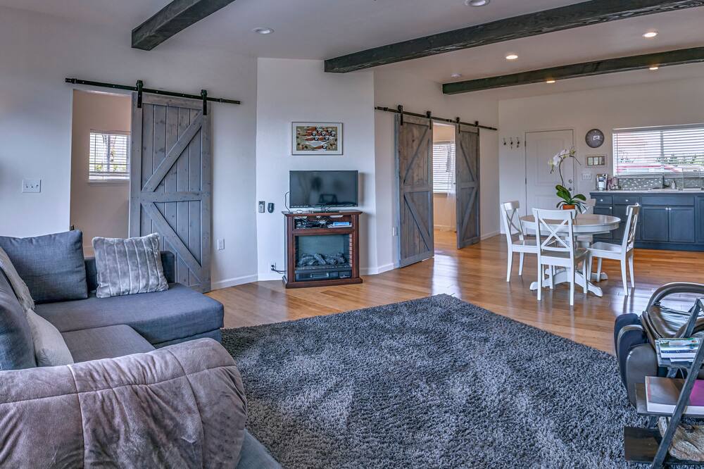 Photo of Bedroom in Talent
