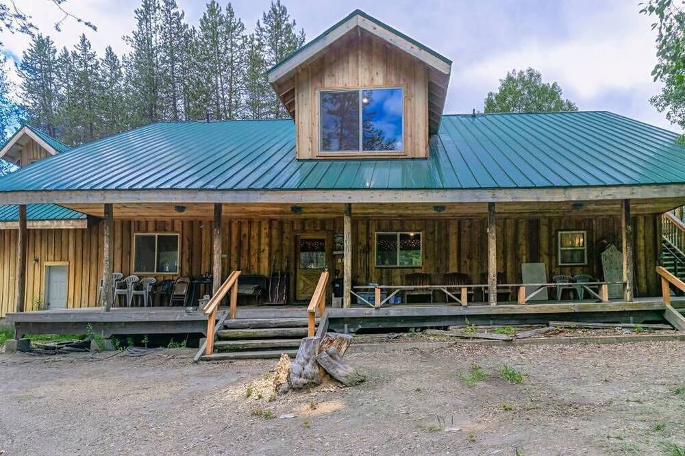 Photo of Others in Fort Klamath