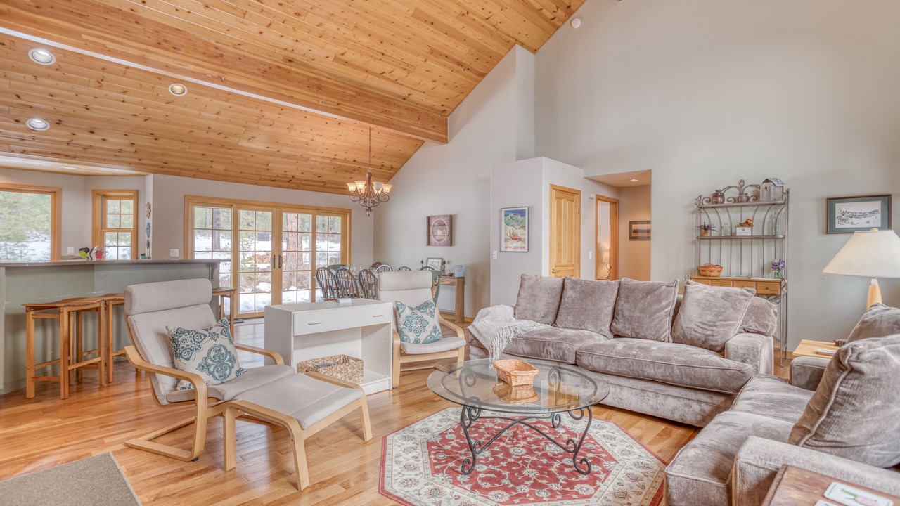 Photo of Livingroom in Deer Park