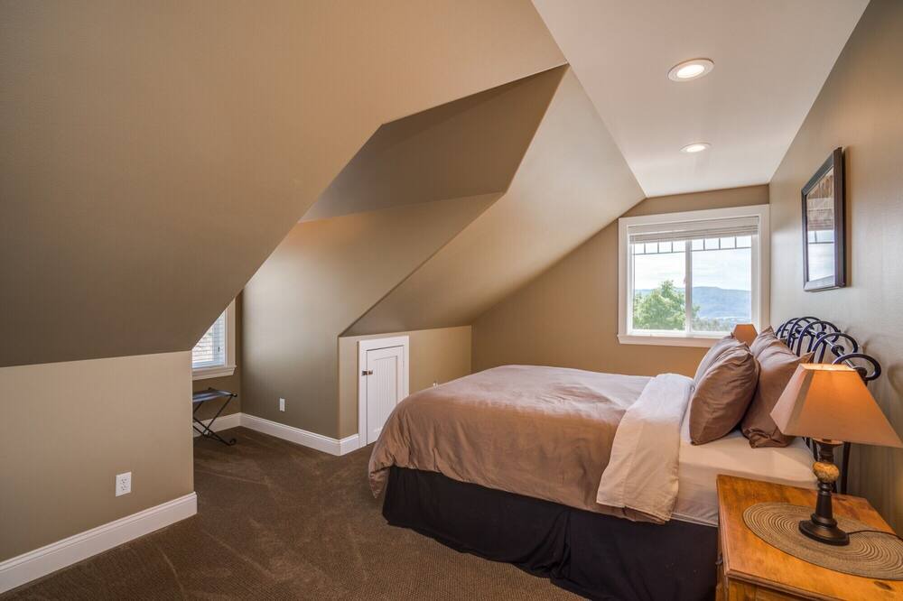 Photo of Bedroom in Chelan