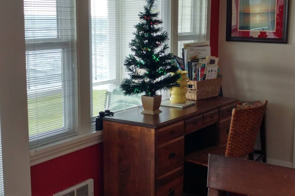 Photo of Bedroom in Port Hadlock