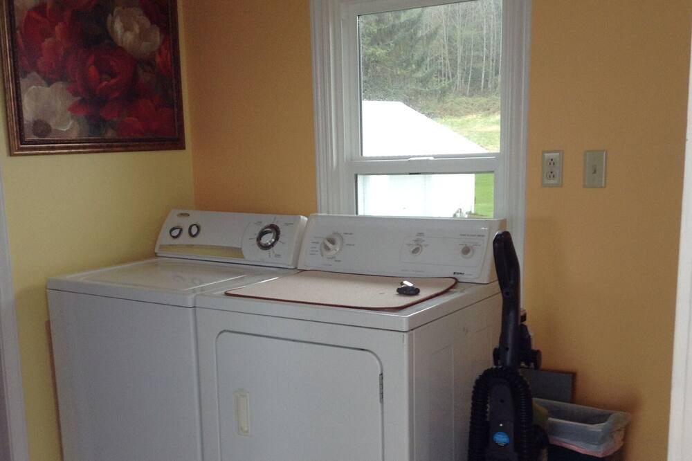 Photo of Bedroom in Port Hadlock