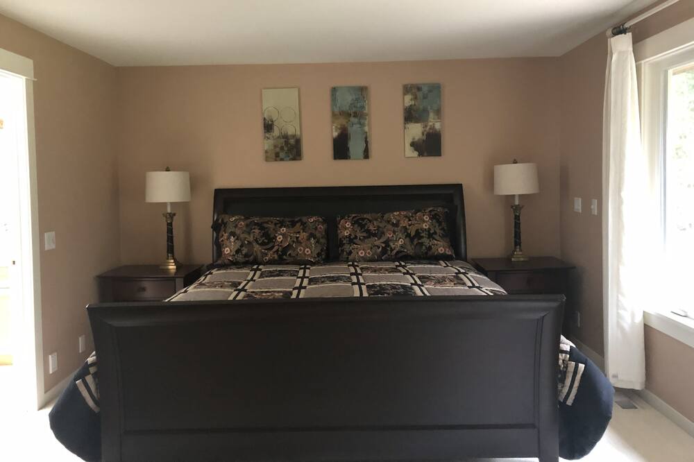 Photo of Bedroom in Union Hill-Novelty Hill