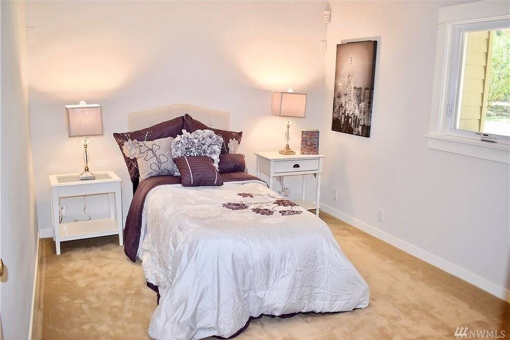 Photo of Bedroom in Union Hill-Novelty Hill