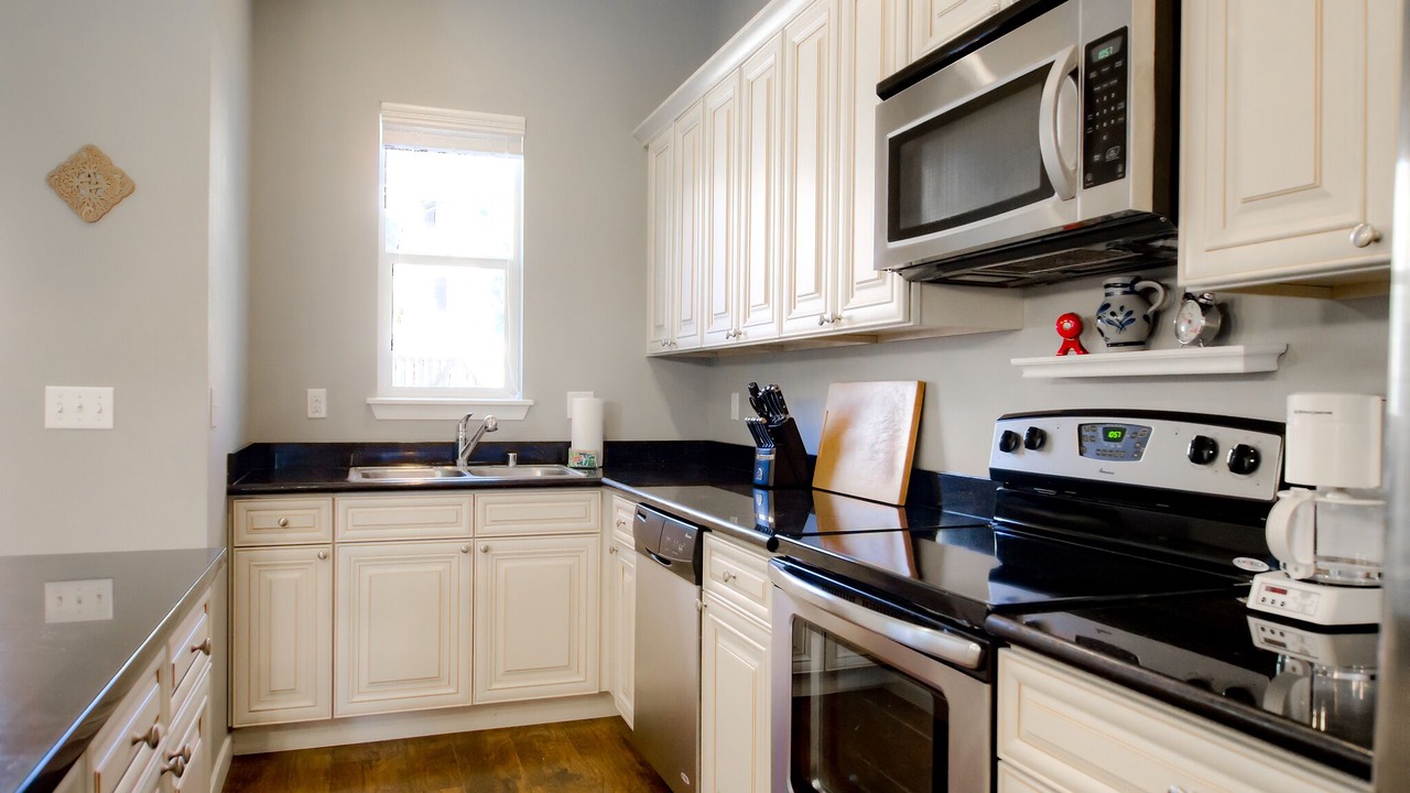 Photo of Kitchen in Central Tacoma