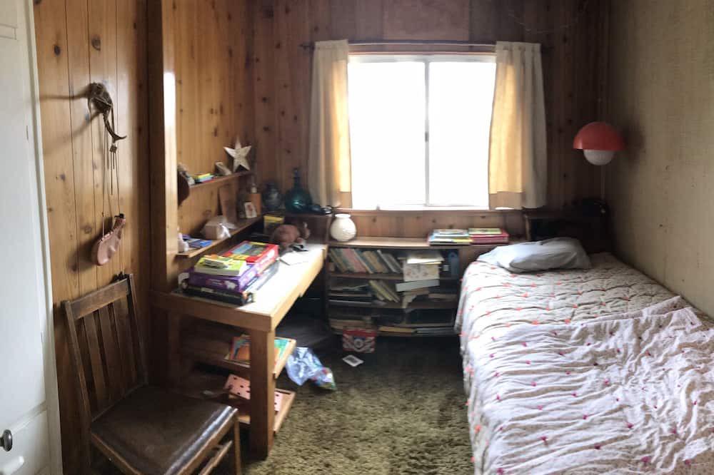 Photo of Bedroom in Buhl