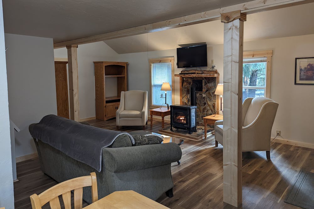Photo of Bedroom in Packwood