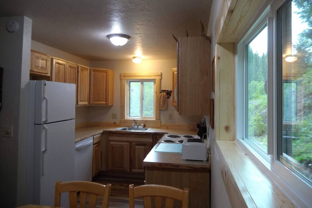 Photo of Others in Packwood