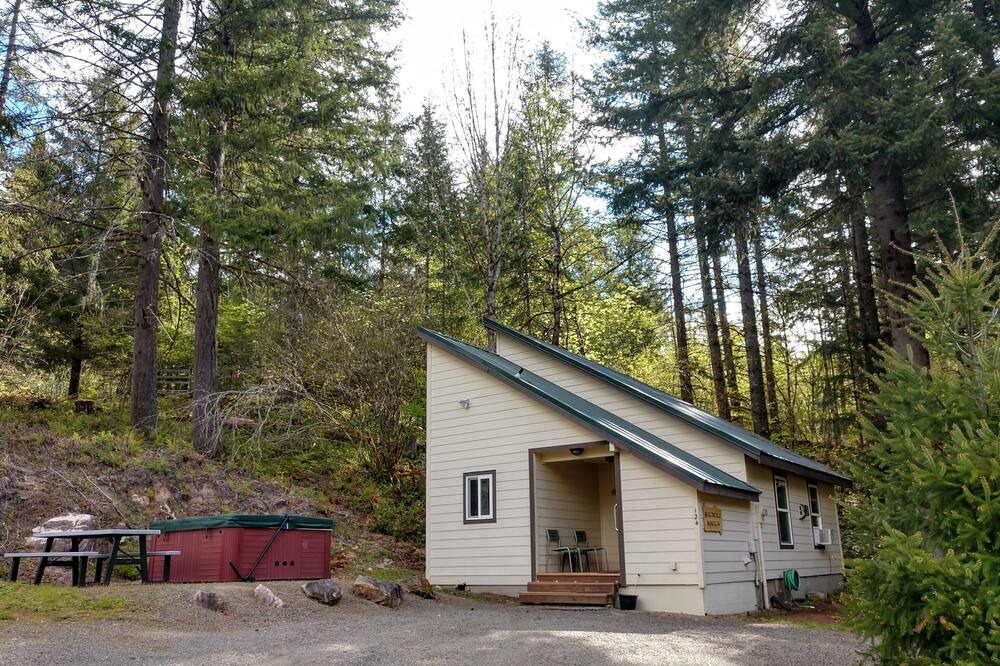 Photo of Others in Packwood